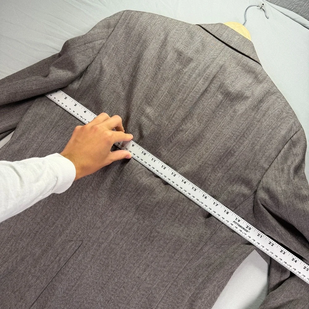 Vintage Brooks Brothers Blazer Mens 42R Gray Herringbone 3 Button Made in USA